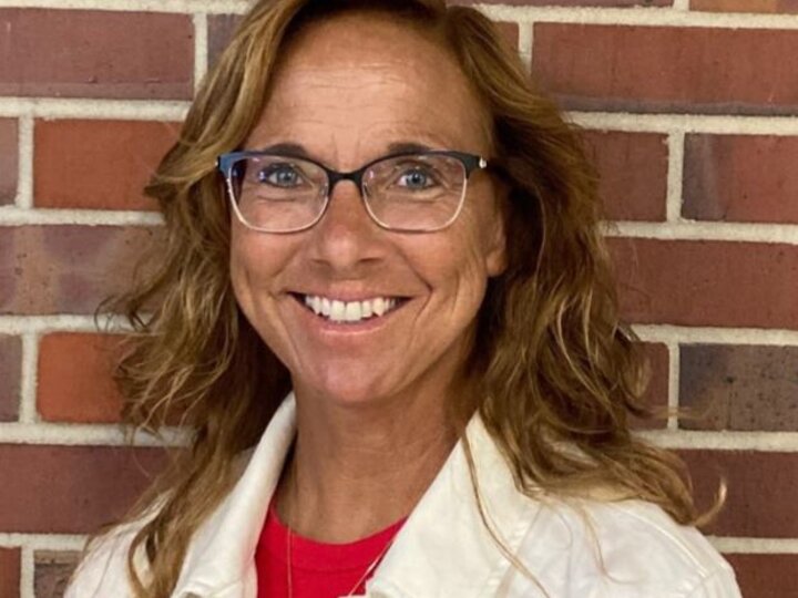 Shelley Thayer image