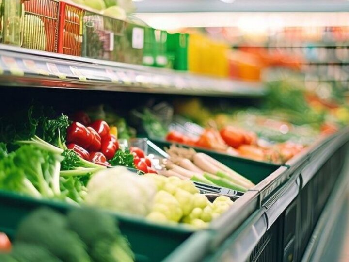 grocery store produce aisle