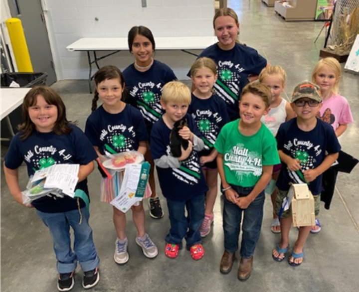 4-H Clover Kids with their projects