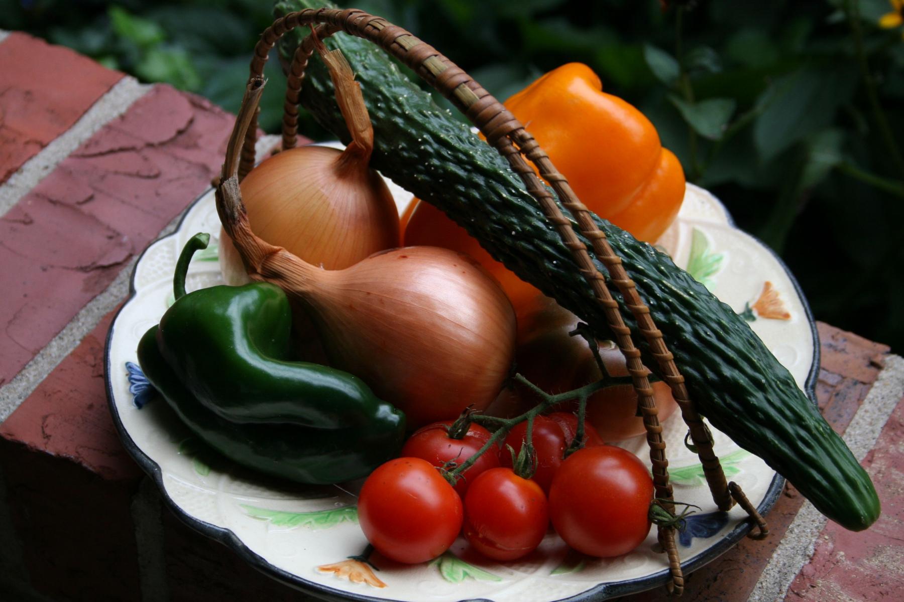 vegetables on a plate